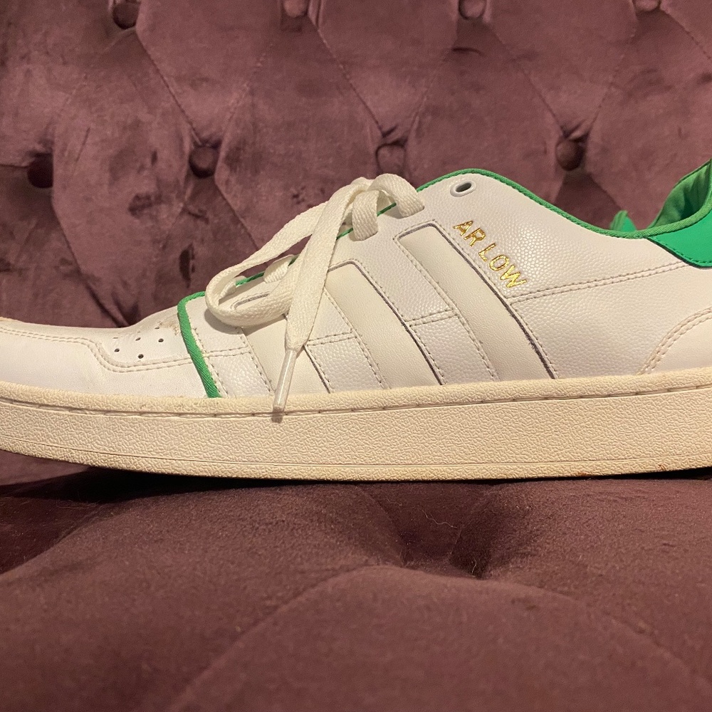 Adidas - Picture 2 of 3